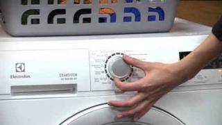 Kako zaustaviti mašinu za pranje veša tokom pranja i isključiti je